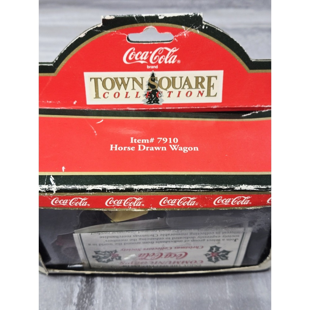 Coca-Cola Town Square Collection Horse Drawn Wagon Item #7910 -‎ NIB - Picture 5 of 6